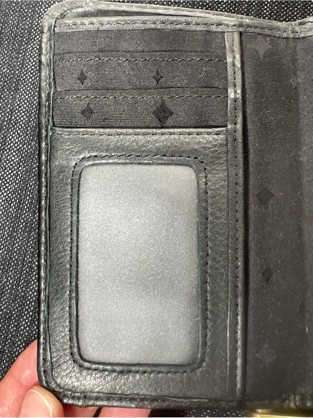Fossil Women’s Wallet Explorer Black Leather Button and Zip & Snap Card Holder